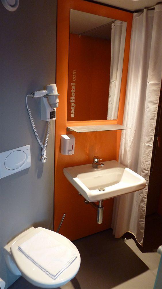 Easyhotel Zuerich City Centre Eksteriør bilde
