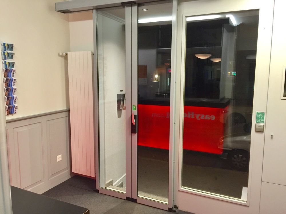 Easyhotel Zuerich City Centre Eksteriør bilde