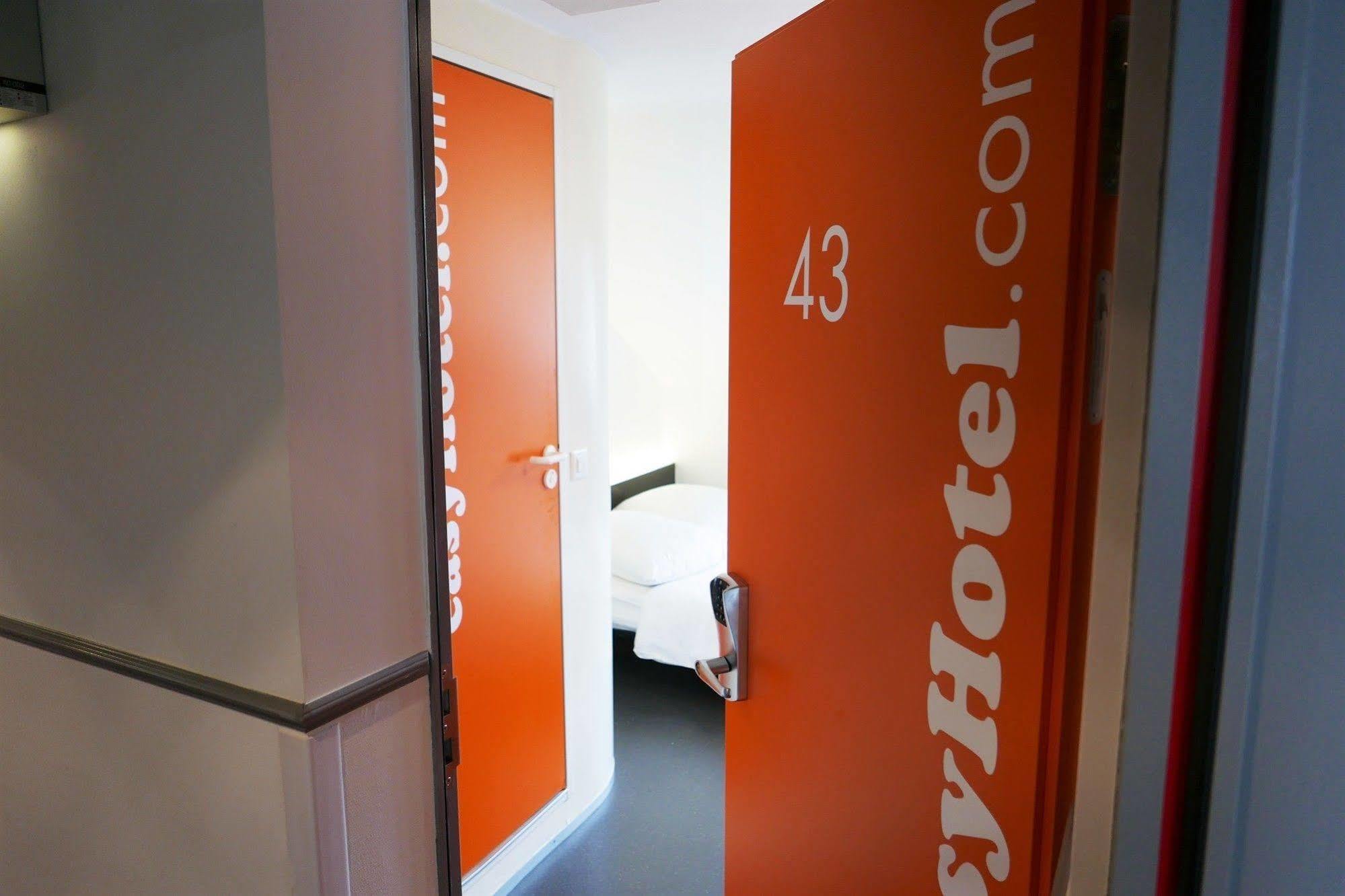 Easyhotel Zuerich City Centre Eksteriør bilde